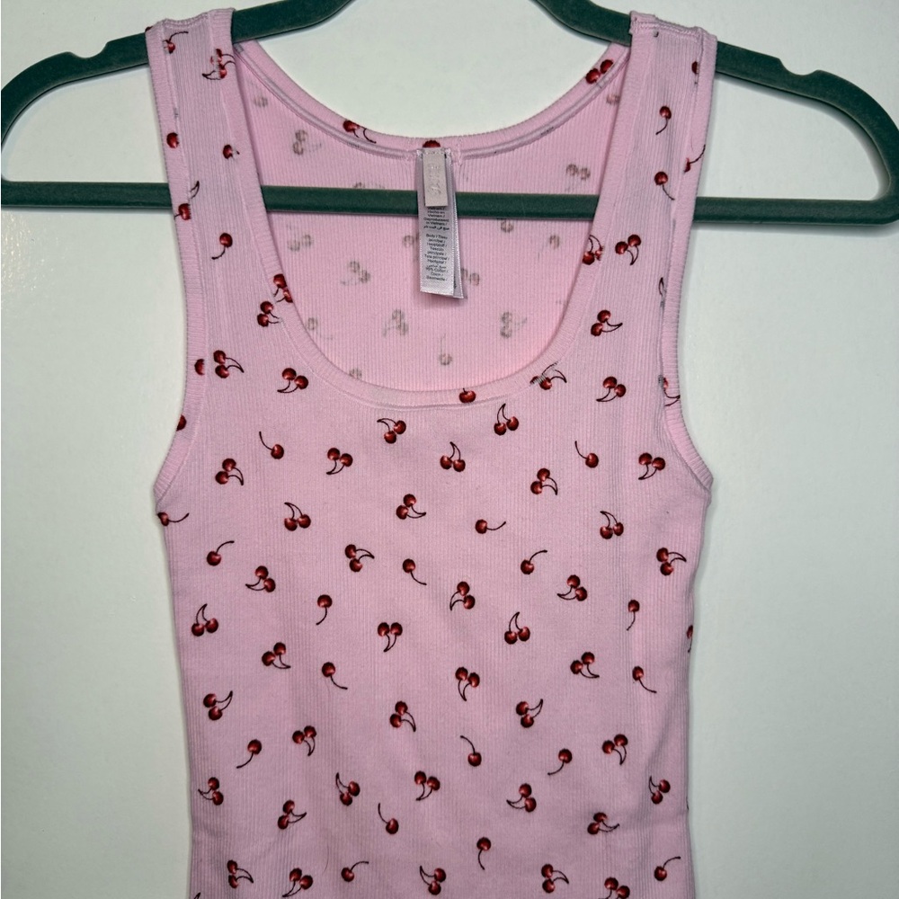 NWOT SKIMS Soft Lounge Tank / Pink Cherry / Size Small